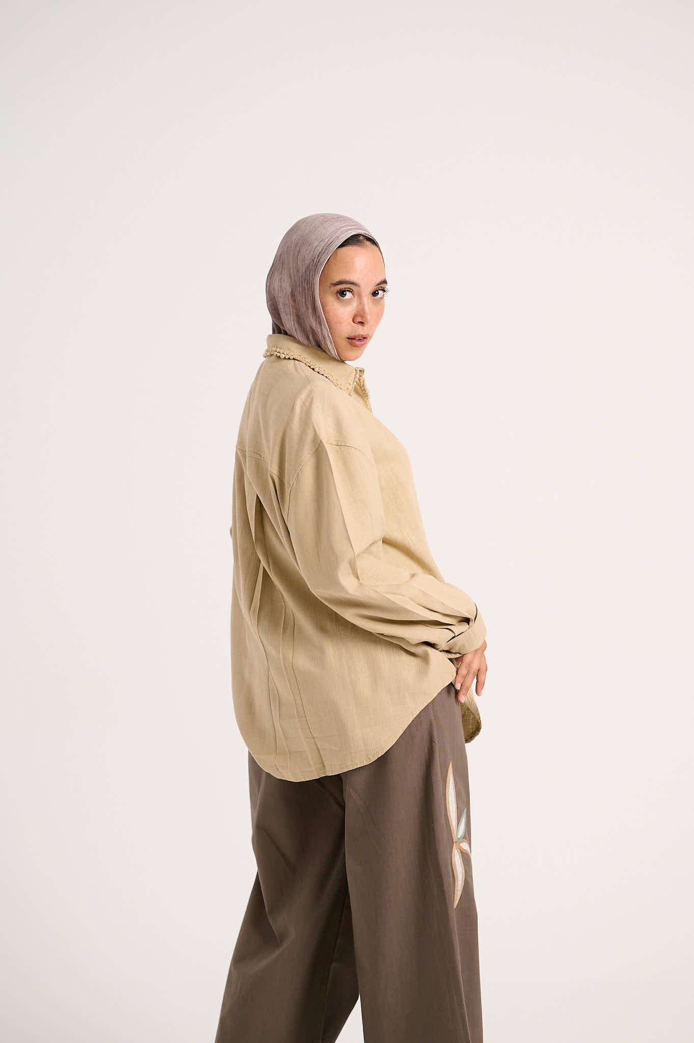 Pearly linen (Beige)