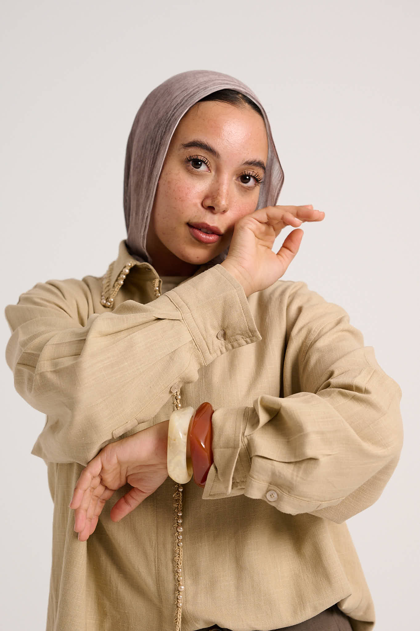 Pearly linen (Beige)